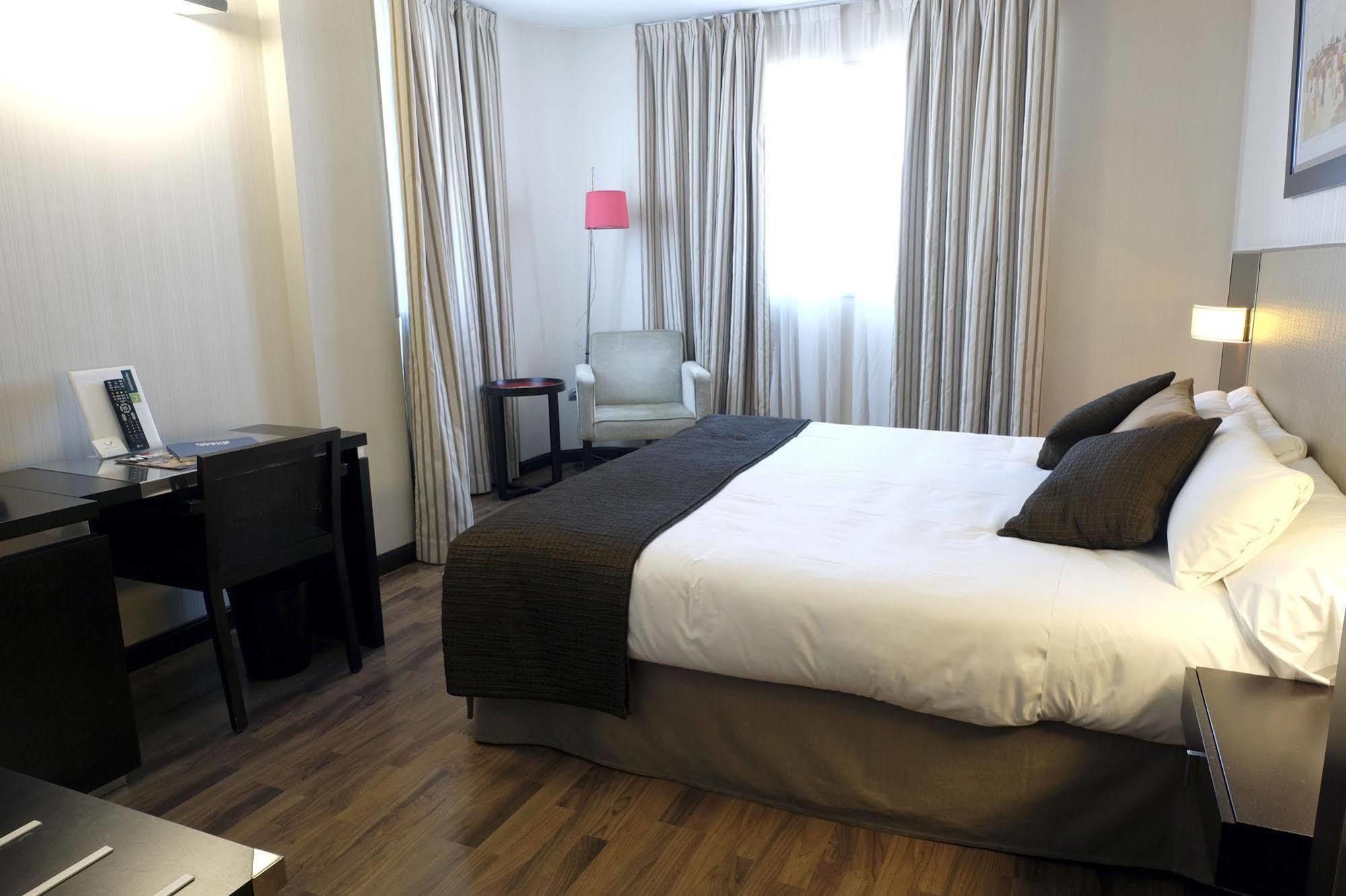 Hotel Asset Torrejón Torrejón de Ardoz Eksteriør billede